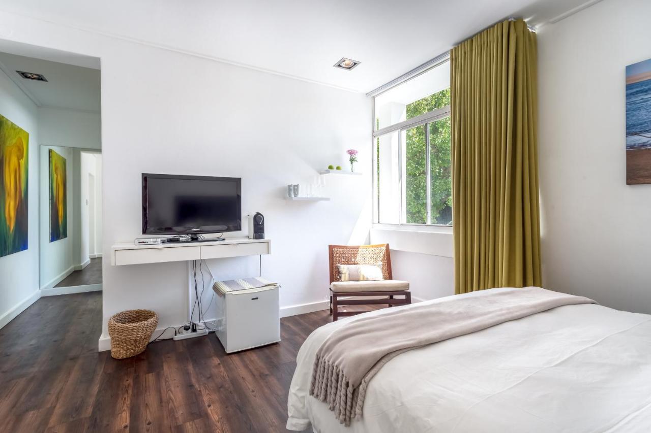 Cube Guest House Хаут Бей Екстериор снимка